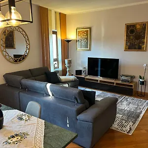 Castelvecchio Apartment Verona